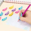 Portalápices Pez Pequeño niños caricatura niños de escuela primaria lápiz principiante corrector de lápiz agarre de pluma pegamento suave corrección