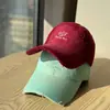 Boné de Baseball com Bordado de Desenho Desfiado de Alta Qualidade para Primavera e Verão, Chapéu Versátil, Circunferência da Cabeça Grande, Boné de Bico de Pato Tendência para Mulheres