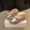 Mules cerrados de plataforma gruesa, transpirables y con diseño hueco en color plateado para mujer, adecuados para combinar con faldas, sandalias cómodas para que las mujeres usen en el exterior en verano