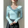 Camiseta base de punto de manga larga estilo francés para mujer, nuevo modelo otoño e invierno 2026, diseño elegante y juvenil, moda de nicho