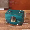 Caja de Almacenamiento Cuadrada de Madera con Remaches Retro Caja de Madera para Guardar Anillos Collares Joyería Caja de Decoración de Exhibición Antigua de Escritorio