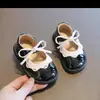 Zapatos de bebé para niña de un año, de primavera y otoño, de princesa, de cuero, transpirables, antideslizantes, con suela suave.