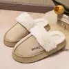 Sapatos de Algodão, Novo Estilo de Inverno, Pantufas de Algodão da Moda com Pelúcia para Homens e Mulheres, Estilo Casal, Pantufas de Algodão Quentes e Antiderrapantes para Interior Venda por Atacado
