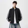 Chamarra bomber deconstruida estilo americano con cuello alto, diseñada para principios de otoño, con un elegante aspecto de chaqueta de béisbol, adecuada para parejas y un corte moderno oversized
