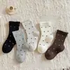 Meias femininas para primavera e outono, meias de cano médio com bolinhas e punho bufante estilo coreano da moda para meninas, meias de outono para crianças maiores e estudantes