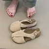 Sandálias retrô de bico fechado Chuyuji para mulheres, sapatos Birkenstock de tira única com fivela e sola grossa para uso ao ar livre, combinadas com saias, tamancos romanos