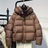 Chaqueta de Algodón Mujer Invierno 2026 Engrosada Cero Presión Corta con Capucha Petite Holgada Puffer de Pan Abrigo de Algodón Ropa de Abrigo