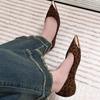 Sapatilhas Rasas de Bico Fino Estilo Retrô para Mulheres, Novo Modelo Verão 2026, Sapatos Baixos Versáteis para Combinar com Vestidos