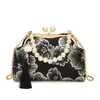 Bolsa com Fivela de Linha Bordada Estilo Étnico para Mulheres Nova Coleção Verão 2025 Bolsa de Mão com Corrente de Contas Bolsa de Ombro Transversal Casual