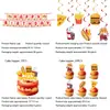 Set de fiesta de cumpleaños temático de hamburguesas al estilo americano y pollo frito con platos de papel desechables, vasos, mantel, banderines y globos para decoración