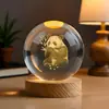 Adorno de Bola de Cristal Serie Animales con Luz Nocturna Luminosa, Tallado en el Interior, Base de Madera Maciza, Regalo Creativo de Escritorio para Cumpleaños