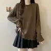 Coleção de outono nova plus size: Camiseta feminina estilosa, de manga longa, gola redonda e corte solto, que valoriza a silhueta, com detalhes em renda