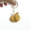 Abelha tecida à mão chaveiro requintado criativo lã de crochê pequeno pingente bonito insetos ornamentos produto acabado