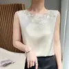 Nuevo top de tirantes de encaje de cuello redondo sin mangas para mujer, con un diseño elegante para usar solo o en capas.