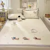Conjunto de Tres Piezas Jacquard Fresco de Frijol Bordado para Primavera/Verano 2026