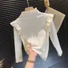 Capa base para niñas con forro polar, nuevo estilo otoño/invierno, con pequeñas mangas acampanadas, camiseta de manga larga de moda estilo coreano, perfecta como capa interior para niñas