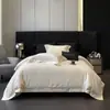 Direto do fabricante: Conjunto de cama de quatro peças 100% algodão bordado escovado vazado, em cores simples, adequado para todas as estações, disponível em atacado