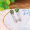 Pendientes de plata de ley S925 con diseño de ciervo, chapados en oro, con forma de huevo y jaspe Hotan, con borlas, estilo retro y elegante.