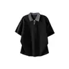 Camiseta Masculina Falsa de Duas Peças com Manga Curta Verão 2026 Gola V Camisa Polo Manga de Cinco Pontos Top Simples Solto Camiseta