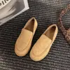 Mocassins quentinhos estilosos retrô para mulheres, sapatos slip-on de sola macia com forro de pelúcia para outono e inverno, sapatos estilo Birkenstock