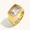 Moda Transfronteriza Europea y Americana Nicho Joyería Geométrica Acero Inoxidable Chapado en Oro de 18K Anillo Cuadrado de Circonita Accesorios Venta al por Mayor