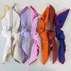 Especializado para Comercio Exterior: Servilletas y Manteles de Lino con Bloques de Color y Borde Bordado, Manteles Resistentes al Calor de Comercio Exterior, Textiles de Mesa que Mejoran el Ambiente para Bodas