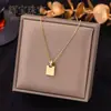 Moderna, de lujo ligero, exquisita cadena de titanio para mujer, versátil, única, simple cadena para la clavícula, moderna y elegante, no se decolora, venta al por mayor desde el fabricante