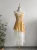 Vestido Floral Francês com Alças Finas Verão Renda Patchwork Irregular Camadas Vestido de Comprimento Médio Vestido Floral com Alças Finas