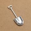 Decoración de vajilla de cocina de simulación, cuchillo y tenedor, cuchara, colgante de corona, colgante de collar Joker DIY, accesorios para pulsera
