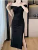 Vestido de noche asimétrico retorcido, femenino vestido midi bodycon ajustado asimétrico con abertura, elegante y estilizado vestido negro