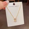 Collar de Moda Versátil Coreano y Japonés Exquisito con Zirconia Ovalada, Gota de Agua y Borla, Cadena para Clavícula con Diseño Único de Lujo Ligero