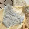 Pantaletas triangulares sin costuras de seda helada para niñas con ribete de encaje, transpirables y cómodas, de cintura media, estilo puro y seductor