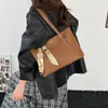 Bolso Tote Casual Simple 2026 Nueva Moda Color Sólido con Bufanda para el Trabajo y los Viajes Diarios Bolso de Hombro de Gran Capacidad Bolso para Mujer