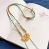 Novo Estilo Chinês Colar com Cadeado Dourado Duplo Pendente de Lótus Corda Pendente Nova Estilo Chinês Tecida à Mão e Ajustável