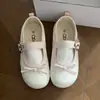 Sapatilhas de bico redondo com laço estilo coreano para mulheres, novos sapatos baixos de verão 2026, sapatos Mary Jane fofos para estudantes