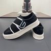 Sapatos Masculinos 2024 Primavera e Verão Novo Estilo Respirável e Versátil Estudante Tênis de Solado Grosso Sapatos Casuais de Uma Perna Tênis de Velcro