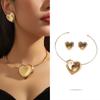 Set de Collar y Aretes Metálicos de Amor Transfronterizo Europeo y Americano para Mujer Lujo Ligero Joyería de Gama Alta Simple Nicho Venta al por Mayor