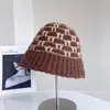 Sombrero de Pescador a Cuadros de Color Contrastante de Moda para Mujer en Otoño e Invierno, Versátil Sombrero de Punto de Lana Casual, Estilo Japonés Resistente al Frío y Cálido