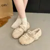 Versátiles nuevos zapatos planos de pelo para mujer, cálidos zapatos dulces de algodón para otoño e invierno, 2026 zapatos de punta baja forrados de felpa