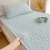 Conjunto de Quatro Peças de Colcha e Mat de Seda Gelada Refrescante Classe A para o Verão, Colcha de Verão, Colcha de Ar Condicionado, Conjunto de Três Peças para Cama de Dormitório Estudantil