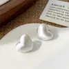 Moda Transfronteriza Europea y Americana Versátil Diseño de Nicho Pendientes con Corazón Cepillado Para Viajar Diarios Pendientes de Lujo Ligero de Gama Alta