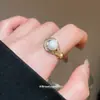 Anillo de Perla Abierta Redonda de Circonita de Moda Europea y Americana, Anillo de Dedo Índice Elegante y Exquisito con un Toque de Lujo Ligero y de Alta Gama