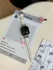 Conector con Incrustaciones de Diamantes de Mariposa y Correa de Cuero de Colores Adecuado para Apple Watch iWatch 12ª Generación 11/10