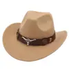 Comercio Exterior Sombreros de Fieltro Estilo Tíbet con Accesorios de Cabeza de Vaca, Sombreros Étnicos al por Mayor para Hombres y Mujeres