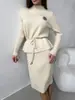 Vestido de Punto Patchwork Falso de Dos Piezas para Mujer, Otoño e Invierno, Ajuste Holgado Adelgazante, Combinado con un Abrigo, Vestido Suéter de Longitud Media por Encima de la Rodilla