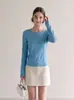 Suéter tejido de punto ajustado en gris y azul claro de estilo simple para mujer, nueva colección de otoño 2026, top ajustado 25694