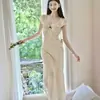 Vestido Longo Floral Pêssego com Decote Coração e Renda, Forrado, Estilo Delicado e Elegante, Ajustado na Cintura, Modelo em H para Mulheres no Verão