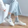 Algodón Antibacteriano con Lazo en la Cintura Deportivos de Longitud Media Color Sólido Negro y Blanco Absorbentes de Sudor, Resistentes al Olor, Moldeadores Calcetines de Moda para Hombres y Mujeres Fabricante Mayorista
