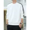 Moletom de gola redonda outonal com três listras, camiseta masculina estilosa e versátil estilo coreano de manga longa, base estilosa estilo Hong Kong