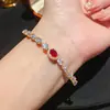 Pulsera con Hebilla de Letra de Circonita, Pulsera Personalizada y Exquisita, Lujo Accesible, Gama Alta, Sencilla, Moderna y Versátil Joyería de Mano para Mujer